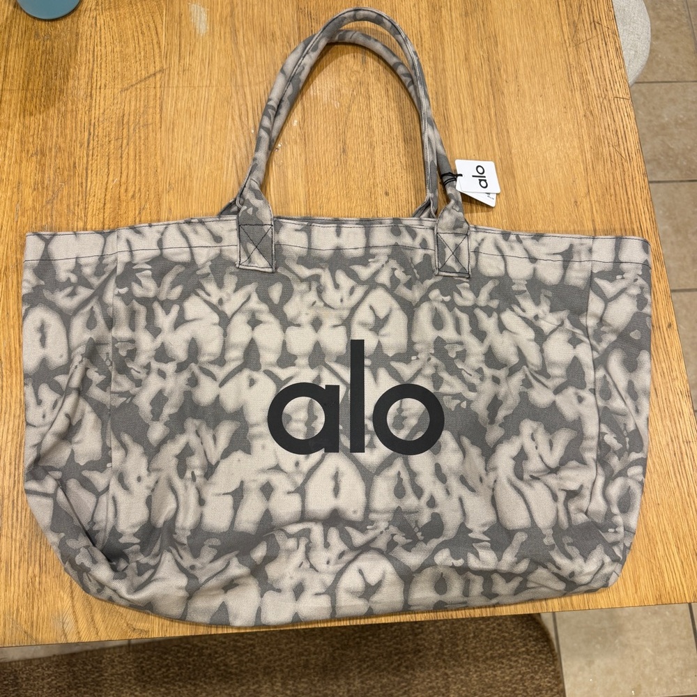 ALO Yoga Black and Gray Patterned Large Tote Bag